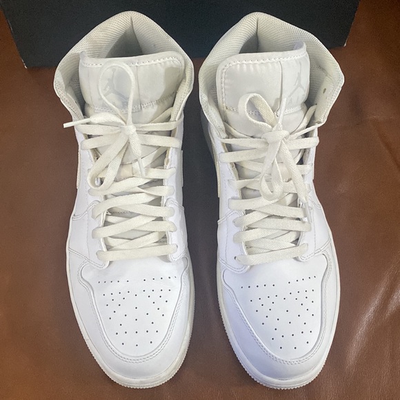 Air Jordan Retro 1 Mid “White Pure Platinum” - Picture 6 of 11